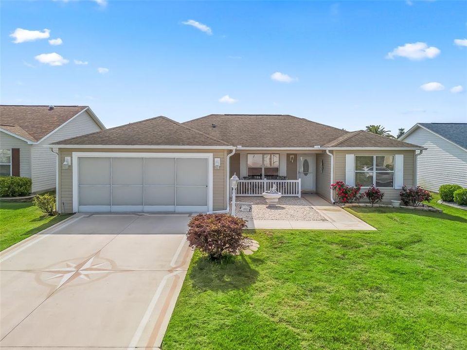 Vendido Recientemente: $349,000 (3 camas, 2 baños, 1392 Pies cuadrados)