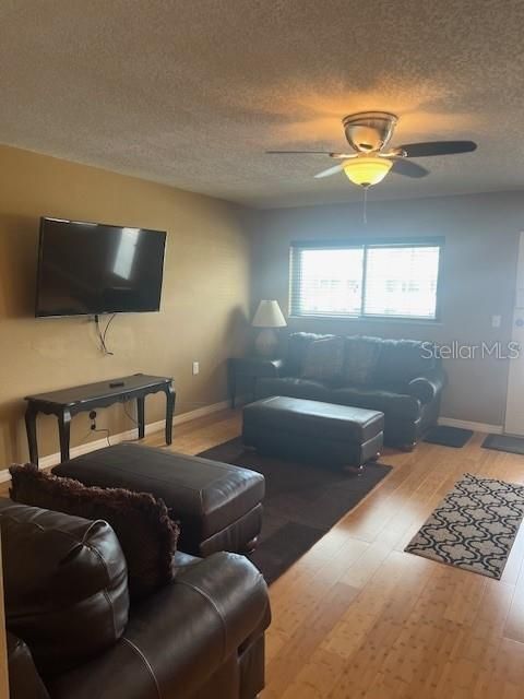 En Renta: $1,800 (2 camas, 1 baños, 836 Pies cuadrados)