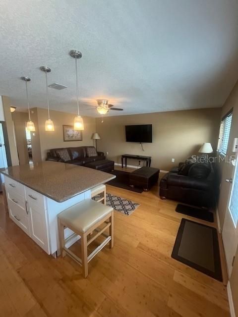 En Renta: $1,800 (2 camas, 1 baños, 836 Pies cuadrados)