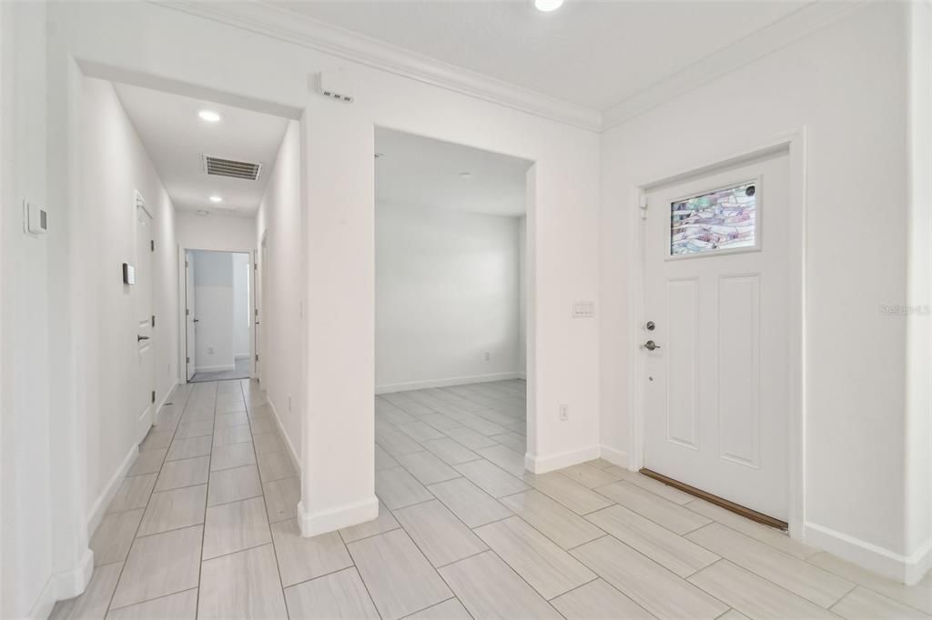 Activo con contrato: $250,000 (2 camas, 2 baños, 1615 Pies cuadrados)