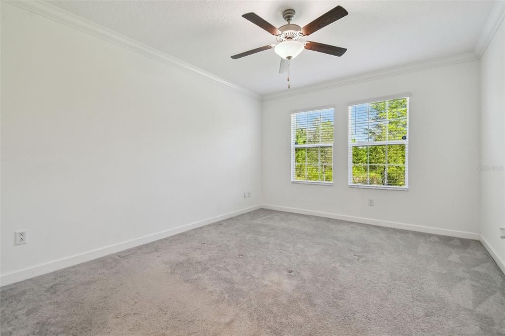 Activo con contrato: $250,000 (2 camas, 2 baños, 1615 Pies cuadrados)