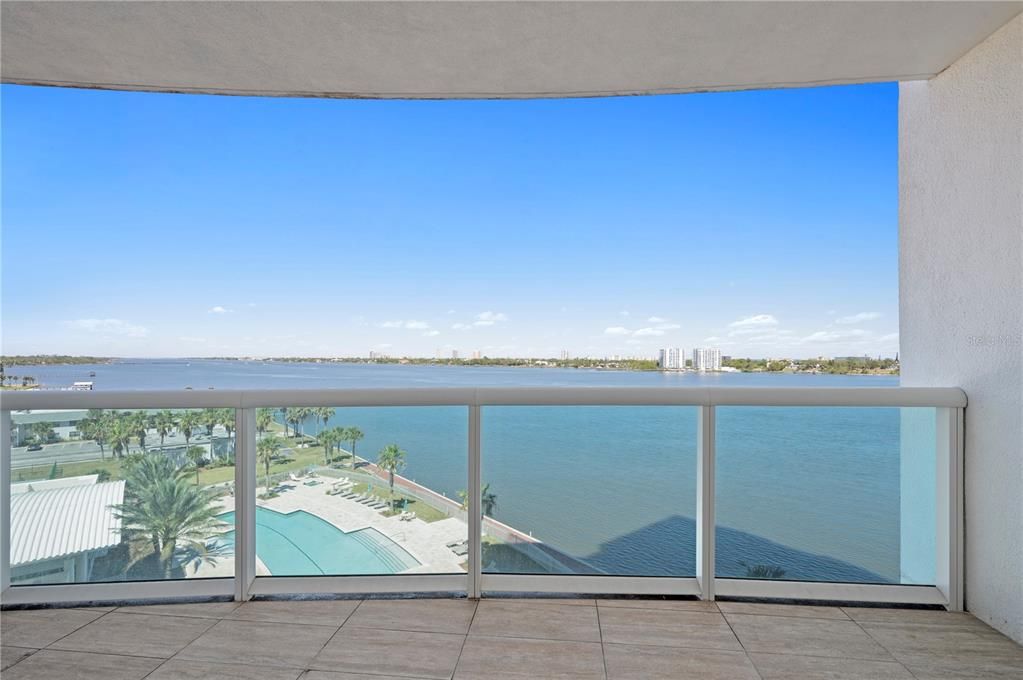 Recently Sold: $290,000 (2 beds, 2 baths, 1557 Square Feet)