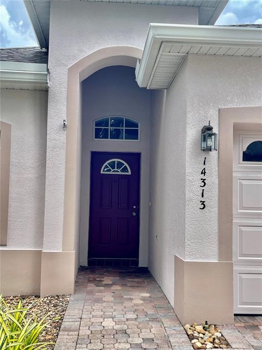 For Sale: $470,000 (4 beds, 2 baths, 2192 Square Feet)