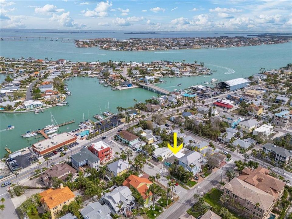 На продажу: $1,250,000 (2 спален, 3 ванн, 1480 Квадратных фут)