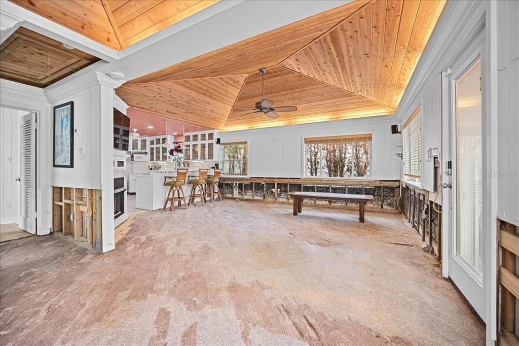 На продажу: $1,250,000 (2 спален, 3 ванн, 1480 Квадратных фут)