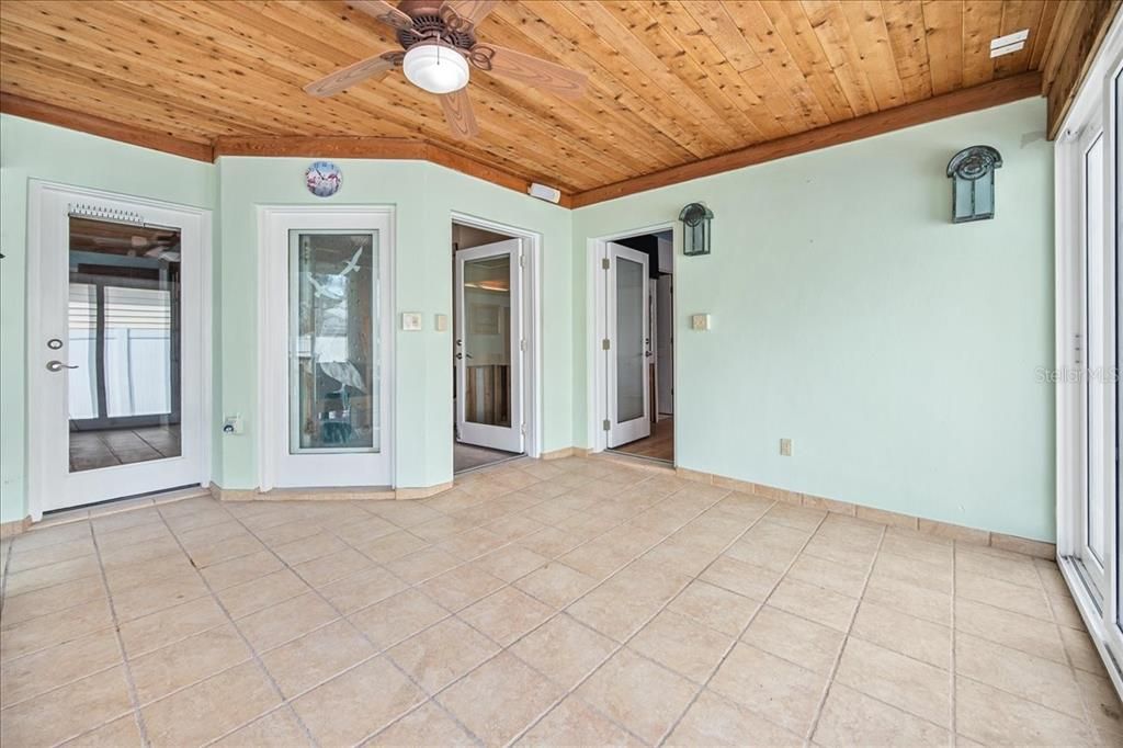 На продажу: $1,250,000 (2 спален, 3 ванн, 1480 Квадратных фут)