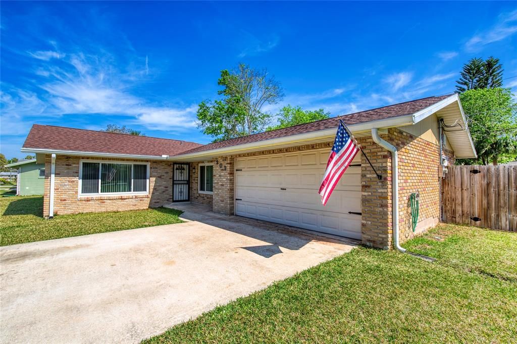 Недавно продано: $319,900 (3 спален, 2 ванн, 1380 Квадратных фут)