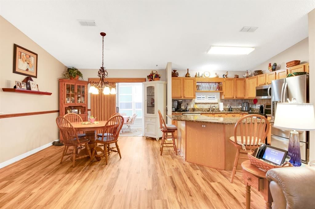 Active With Contract: $299,000 (3 beds, 2 baths, 1392 Square Feet)