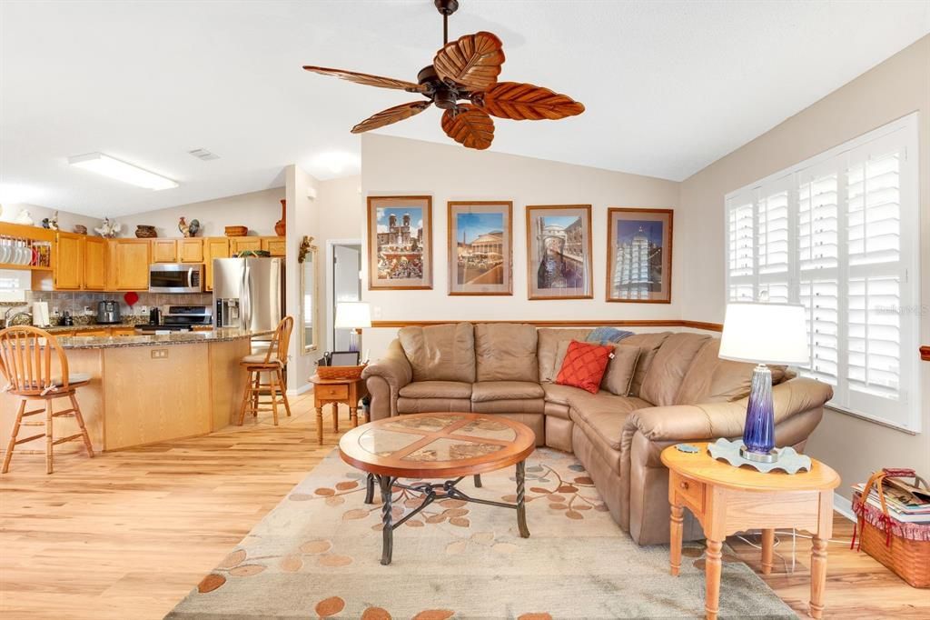 Active With Contract: $299,000 (3 beds, 2 baths, 1392 Square Feet)