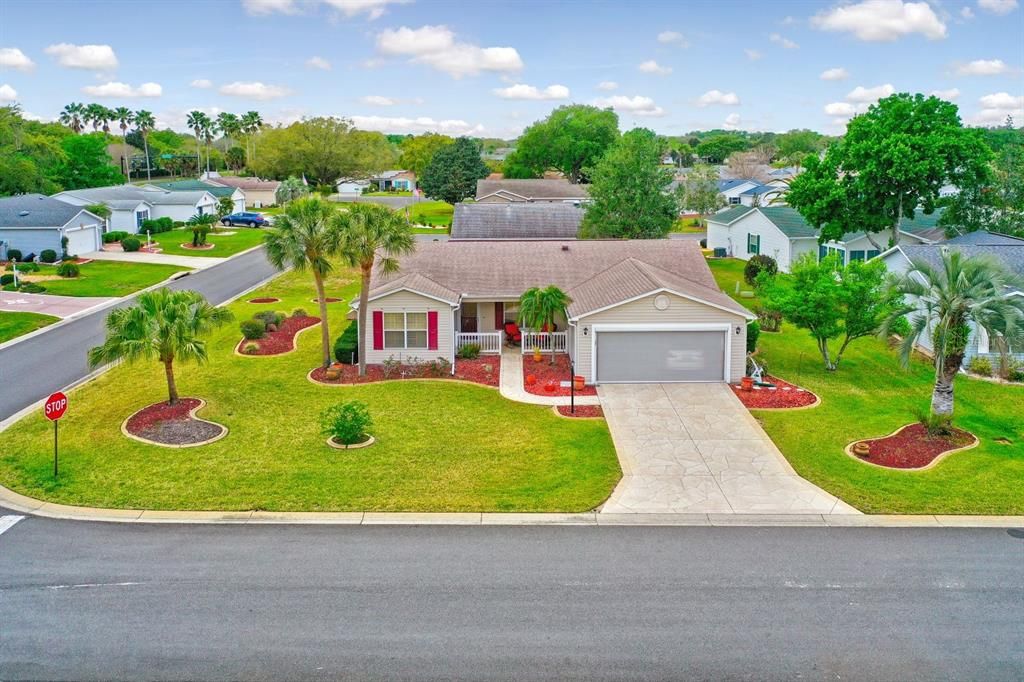 Active With Contract: $299,000 (3 beds, 2 baths, 1392 Square Feet)