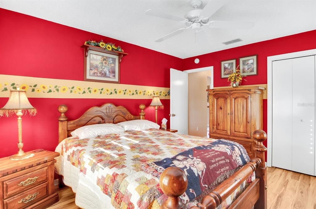 Active With Contract: $299,000 (3 beds, 2 baths, 1392 Square Feet)