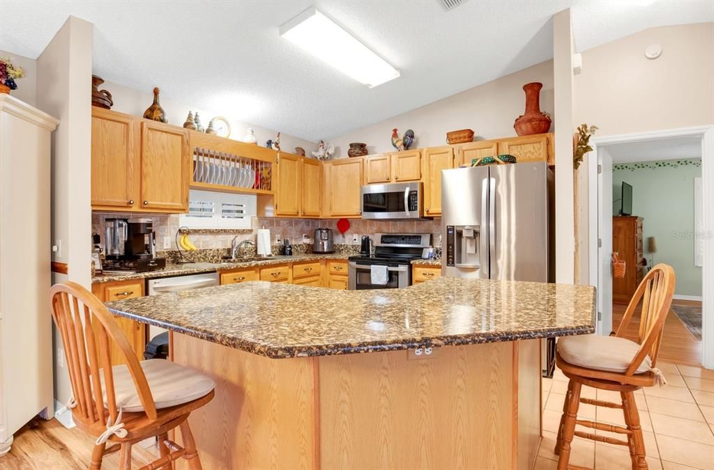 Active With Contract: $299,000 (3 beds, 2 baths, 1392 Square Feet)