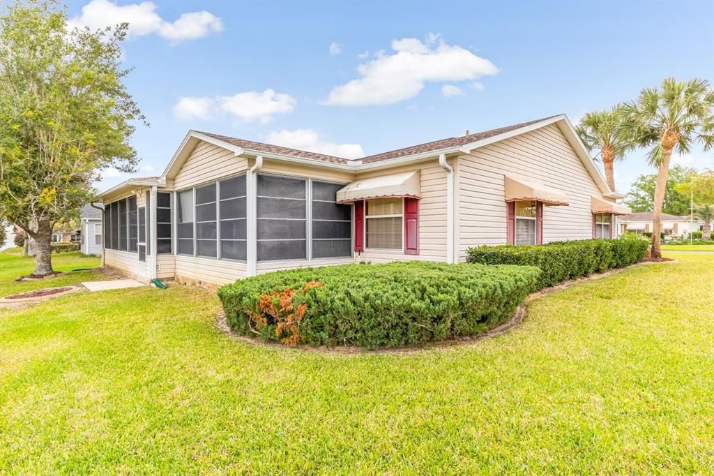 Active With Contract: $299,000 (3 beds, 2 baths, 1392 Square Feet)