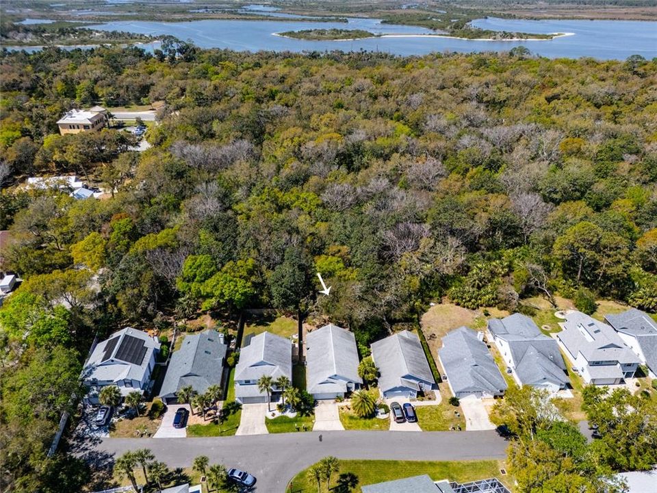 For Sale: $459,000 (2 beds, 2 baths, 1006 Square Feet)