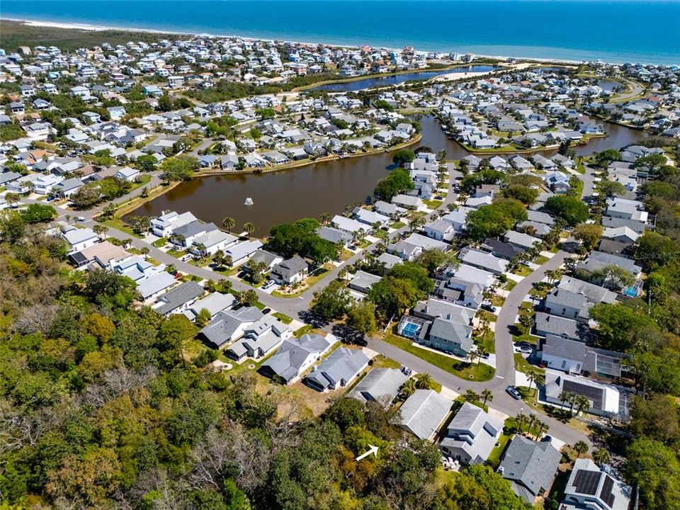 For Sale: $459,000 (2 beds, 2 baths, 1006 Square Feet)