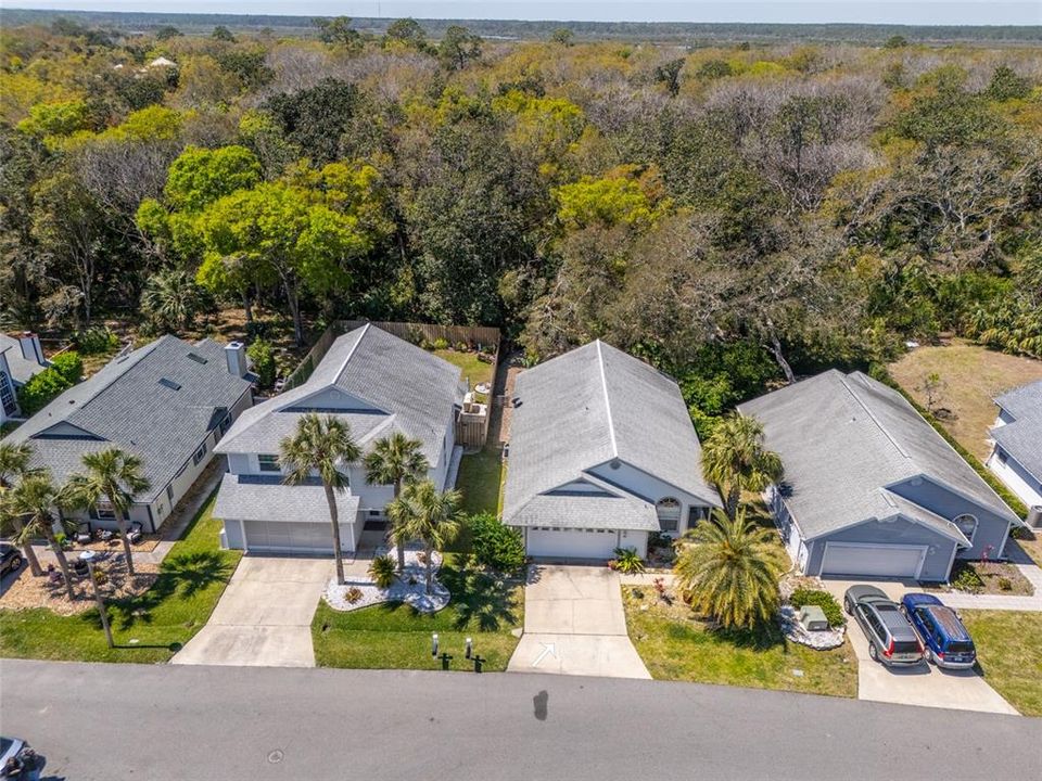 For Sale: $459,000 (2 beds, 2 baths, 1006 Square Feet)