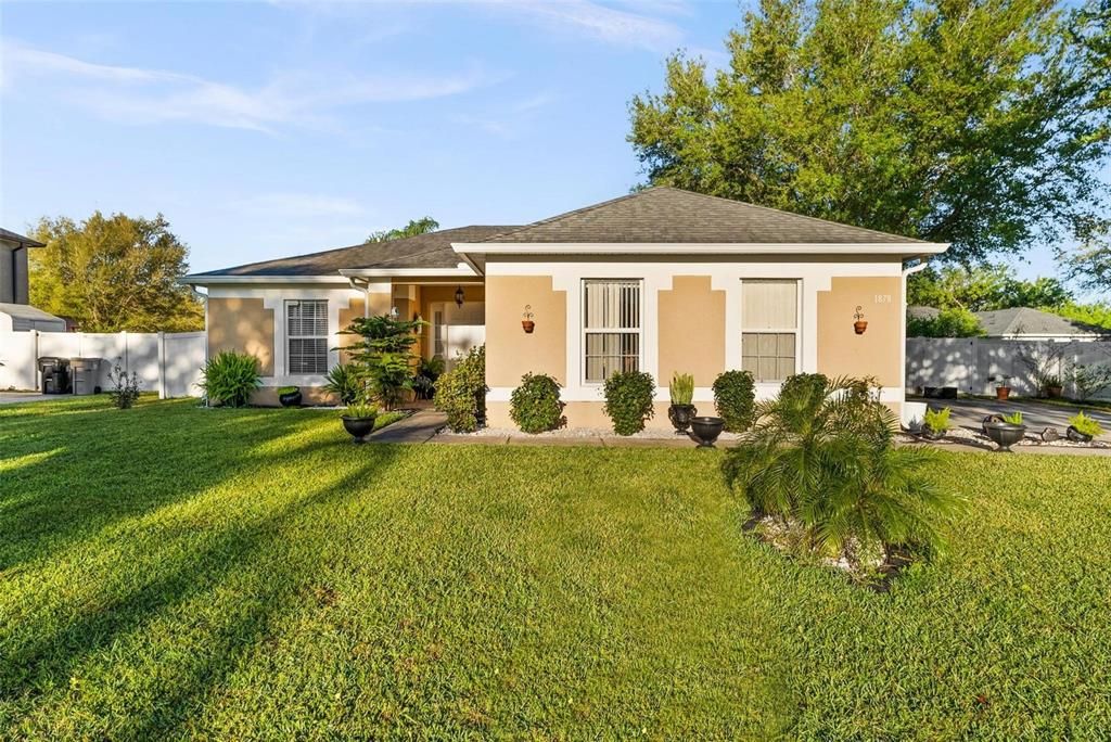 最近售出: $380,000 (3 贝兹, 2 浴室, 1652 平方英尺)