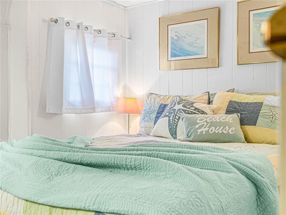 На продажу: $119,000 (2 спален, 1 ванн, 712 Квадратных фут)