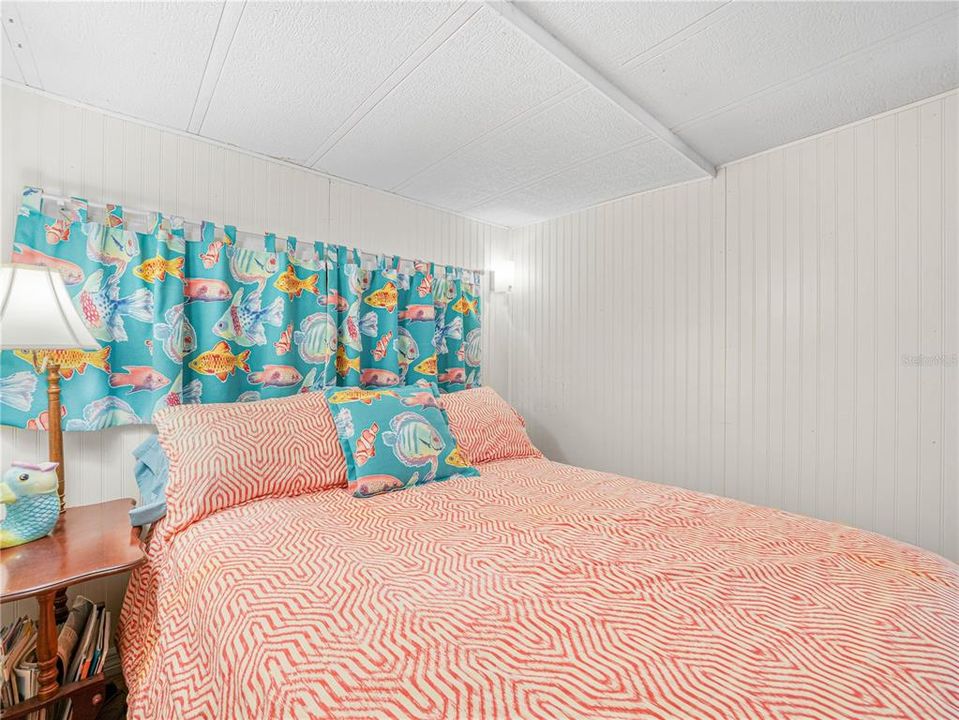 На продажу: $119,000 (2 спален, 1 ванн, 712 Квадратных фут)