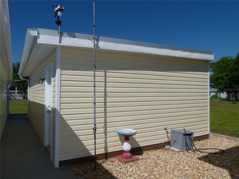 待售: $349,000 (2 贝兹, 2 浴室, 988 平方英尺)