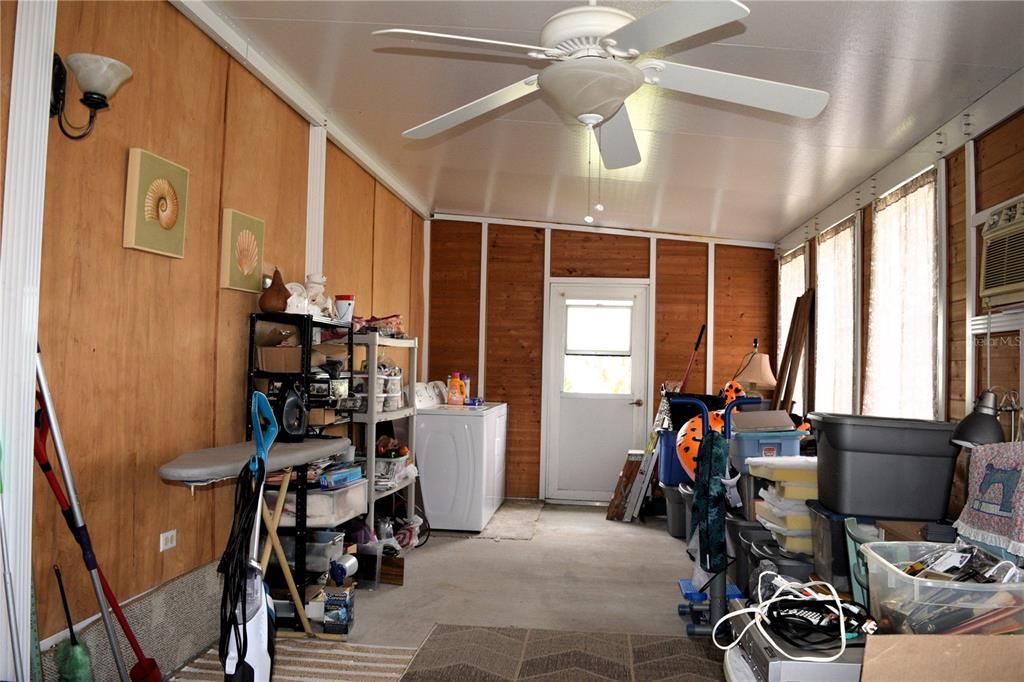 待售: $124,900 (2 贝兹, 2 浴室, 1056 平方英尺)