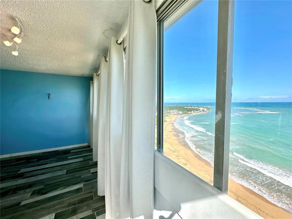 Recently Rented: $1,700 (2 beds, 1 baths, 1100 Square Feet)