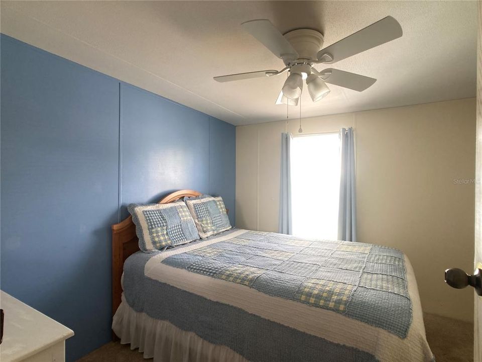 For Sale: $110,000 (2 beds, 1 baths, 984 Square Feet)