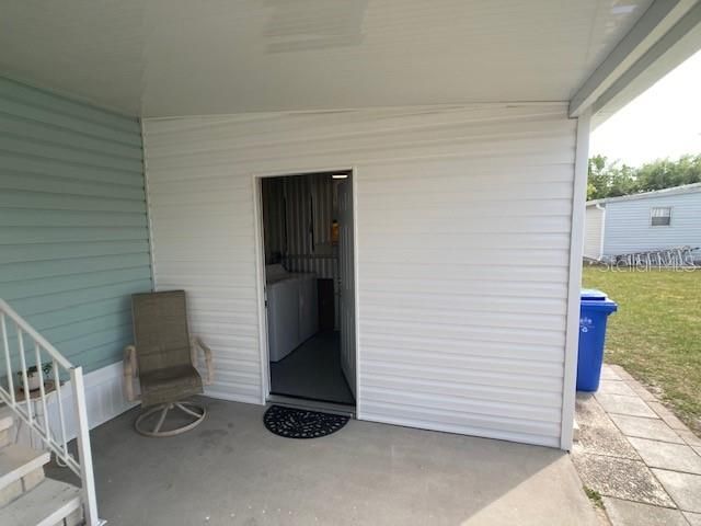 For Sale: $110,000 (2 beds, 1 baths, 984 Square Feet)