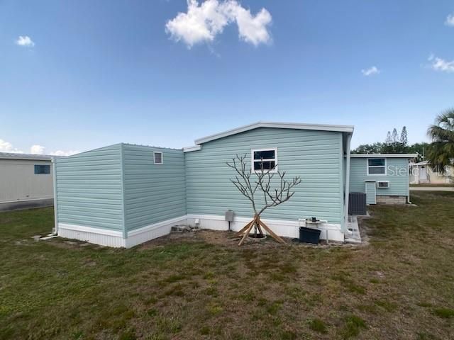 For Sale: $110,000 (2 beds, 1 baths, 984 Square Feet)