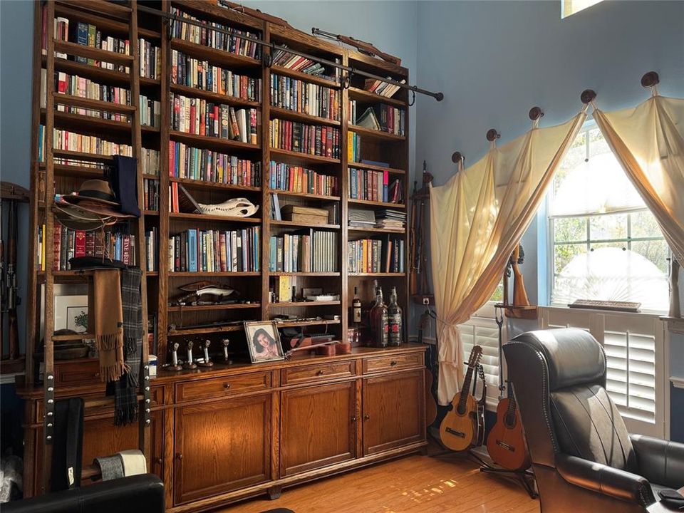 待售: $719,900 (4 贝兹, 3 浴室, 3214 平方英尺)