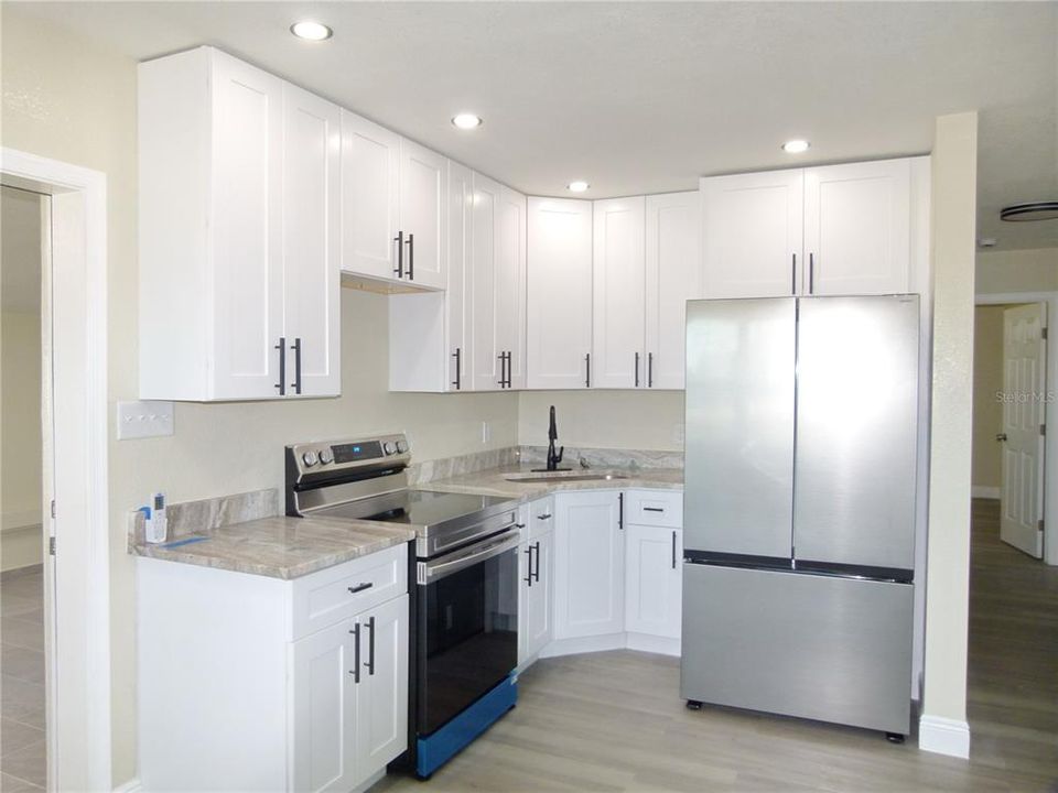 待售: $450,000 (3 贝兹, 2 浴室, 1248 平方英尺)