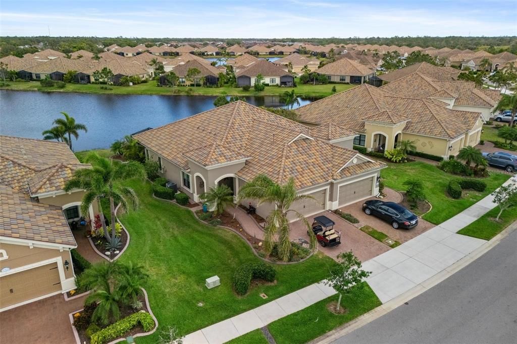 Recently Sold: $399,900 (2 beds, 2 baths, 1524 Square Feet)