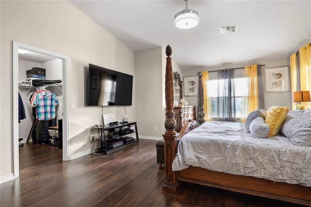 For Sale: $682,999 (5 beds, 3 baths, 3460 Square Feet)