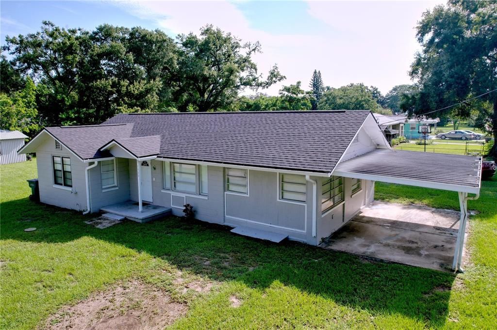 Active With Contract: $215,000 (3 beds, 1 baths, 1027 Square Feet)