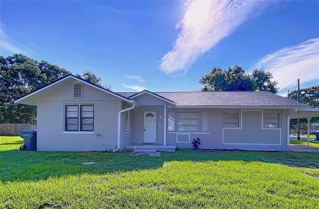 Active With Contract: $215,000 (3 beds, 1 baths, 1027 Square Feet)