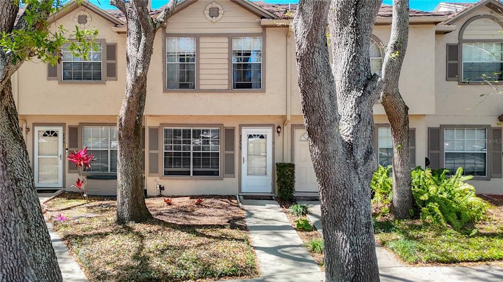 Recently Sold: $245,000 (2 beds, 2 baths, 1288 Square Feet)