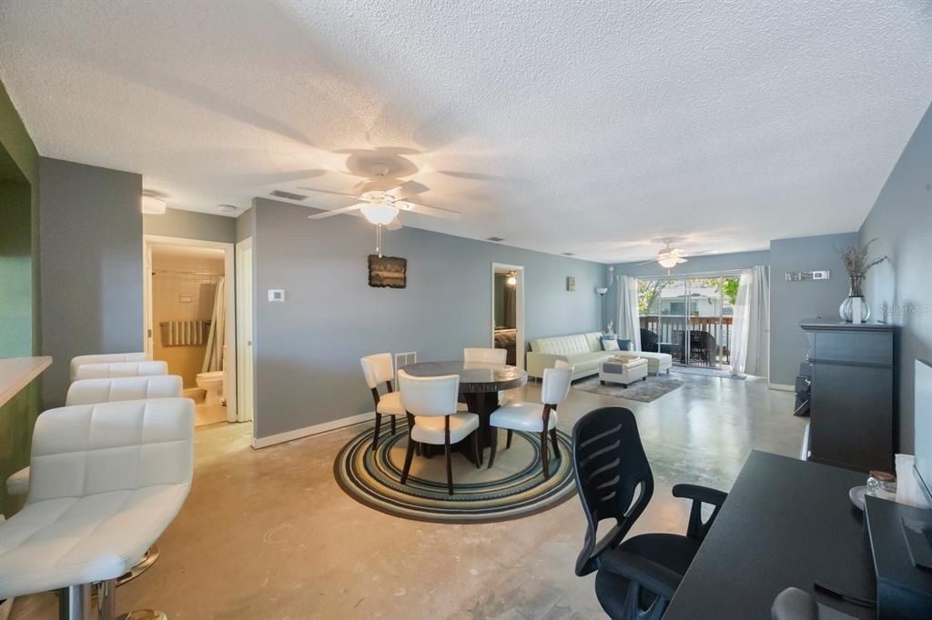 En Venta: $189,990 (2 camas, 2 baños, 1060 Pies cuadrados)