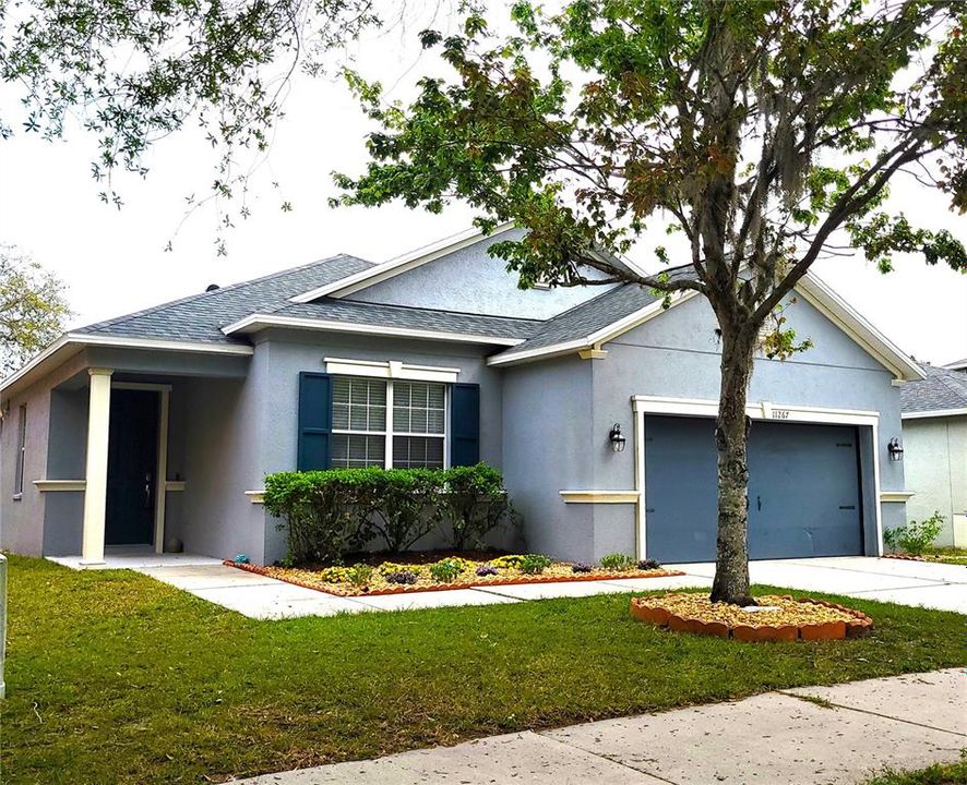 Recently Sold: $349,900 (3 beds, 2 baths, 1695 Square Feet)