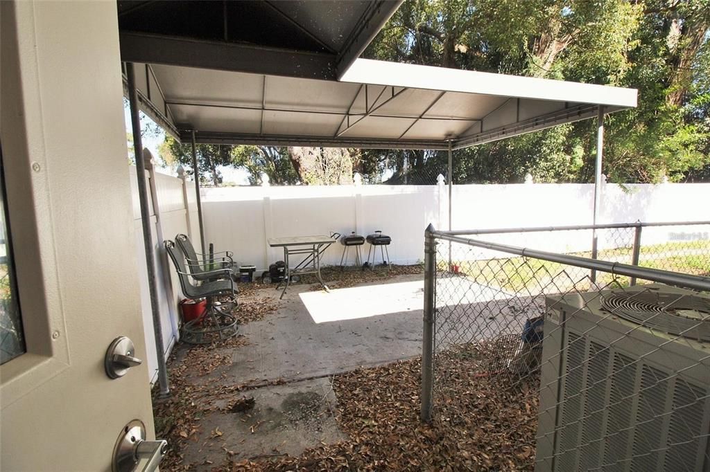 待售: $63,000 (0 贝兹, 0 浴室, 3650 平方英尺)