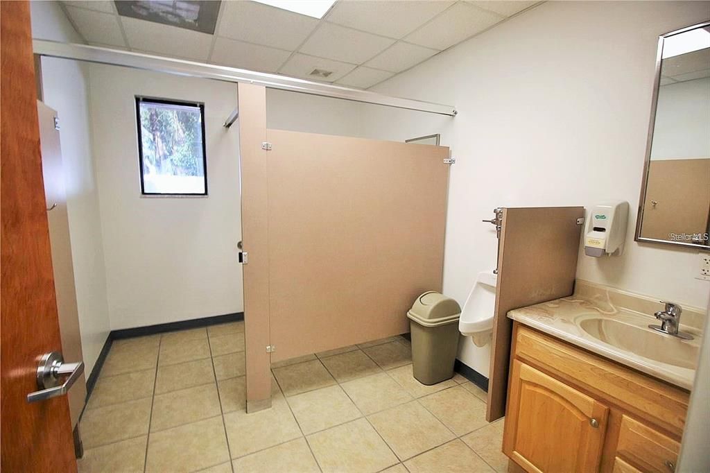 待售: $63,000 (0 贝兹, 0 浴室, 3650 平方英尺)