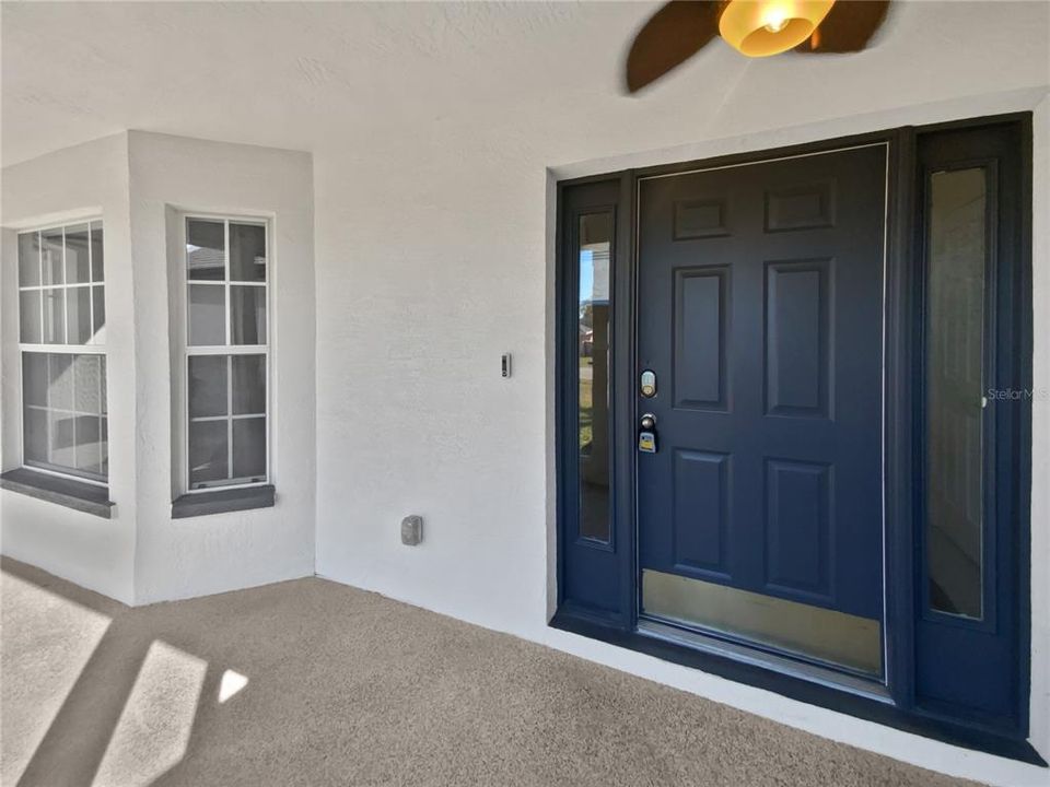 For Sale: $325,000 (3 beds, 2 baths, 1944 Square Feet)