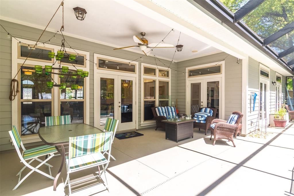 En Venta: $984,000 (4 camas, 3 baños, 3232 Pies cuadrados)