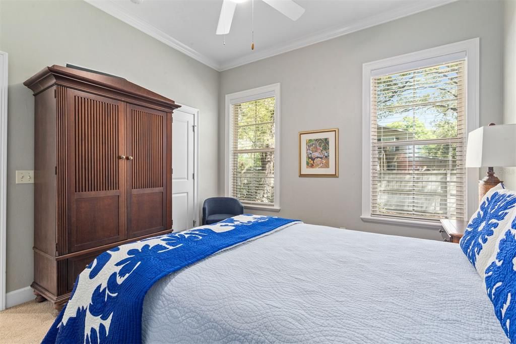 En Venta: $984,000 (4 camas, 3 baños, 3232 Pies cuadrados)