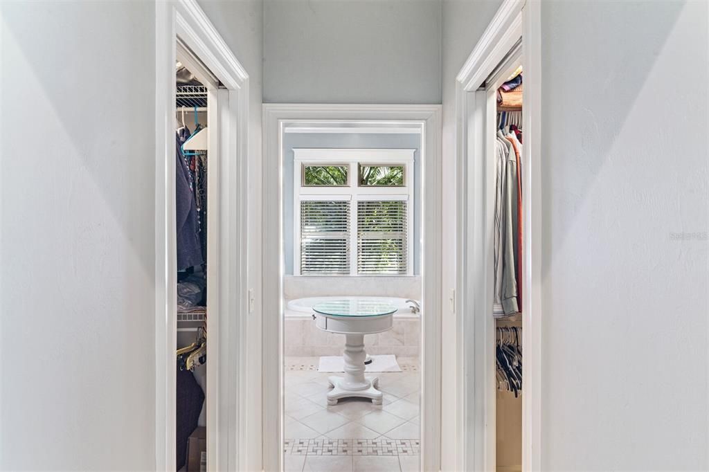 En Venta: $984,000 (4 camas, 3 baños, 3232 Pies cuadrados)