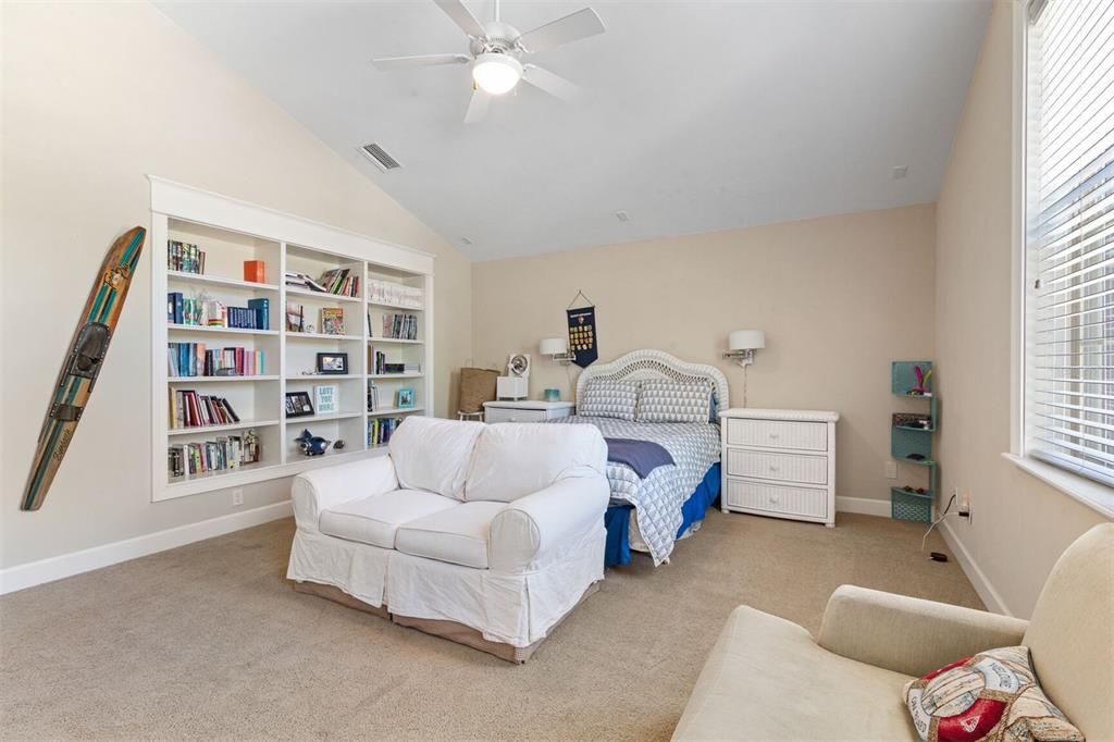 En Venta: $984,000 (4 camas, 3 baños, 3232 Pies cuadrados)