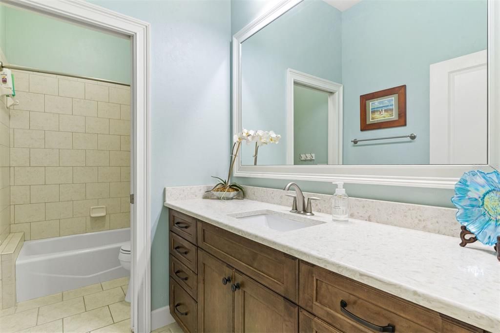 En Venta: $984,000 (4 camas, 3 baños, 3232 Pies cuadrados)