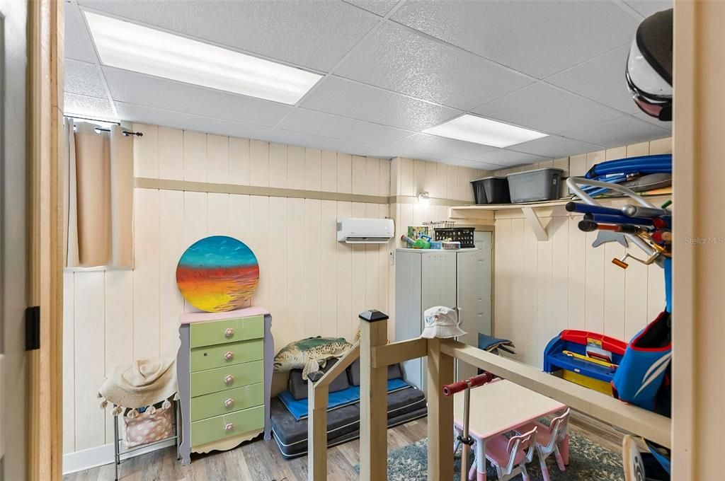 Active With Contract: $479,000 (2 beds, 2 baths, 1714 Square Feet)