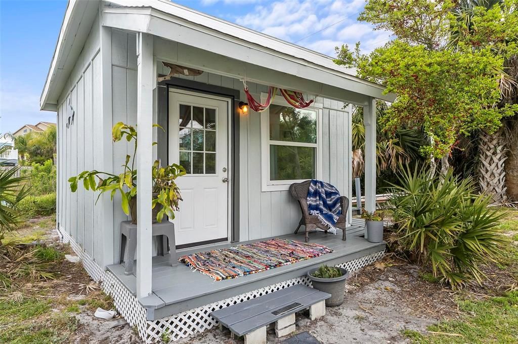 Active With Contract: $479,000 (2 beds, 2 baths, 1714 Square Feet)