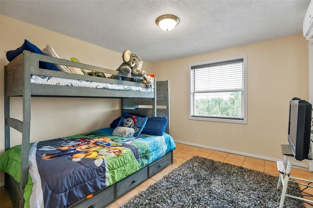 Active With Contract: $479,000 (2 beds, 2 baths, 1714 Square Feet)