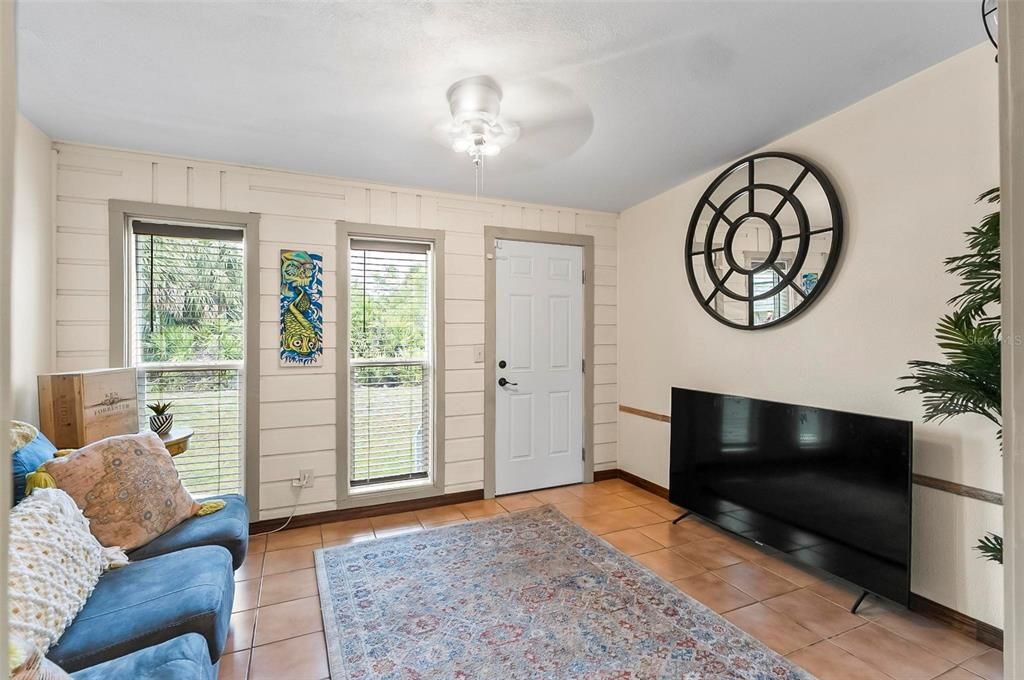 Active With Contract: $479,000 (2 beds, 2 baths, 1714 Square Feet)